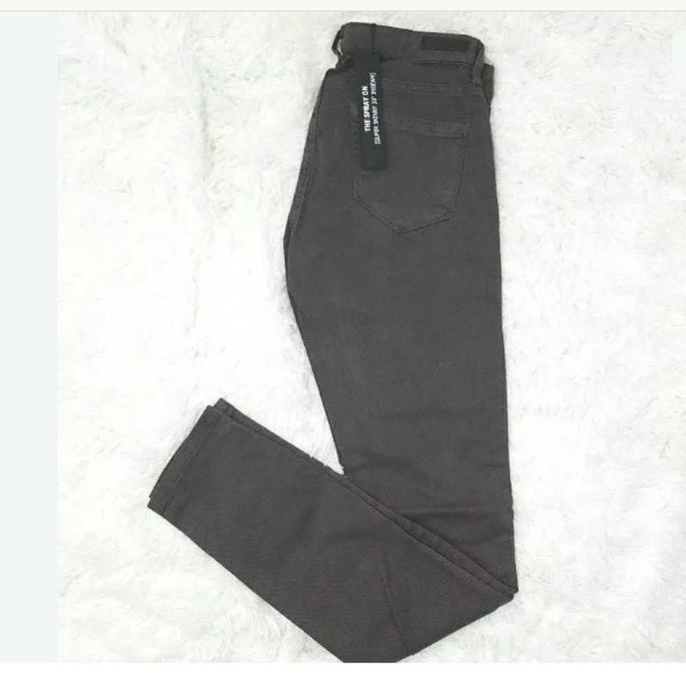 BLANK NYC WOMEN'S SPRAY ON SUPER SKINNY JEANS